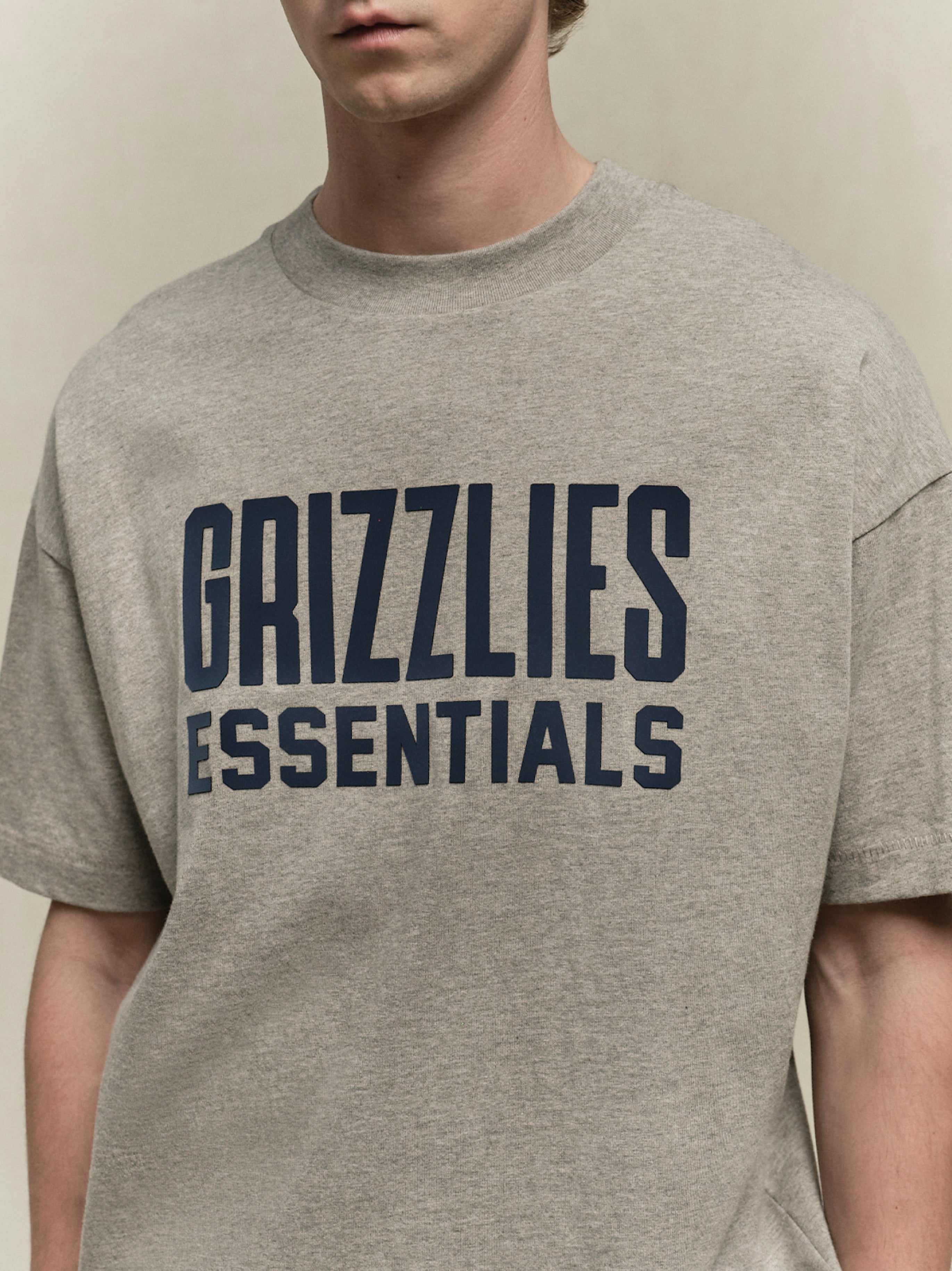 Esѕentials Grizzlіeѕ Tее