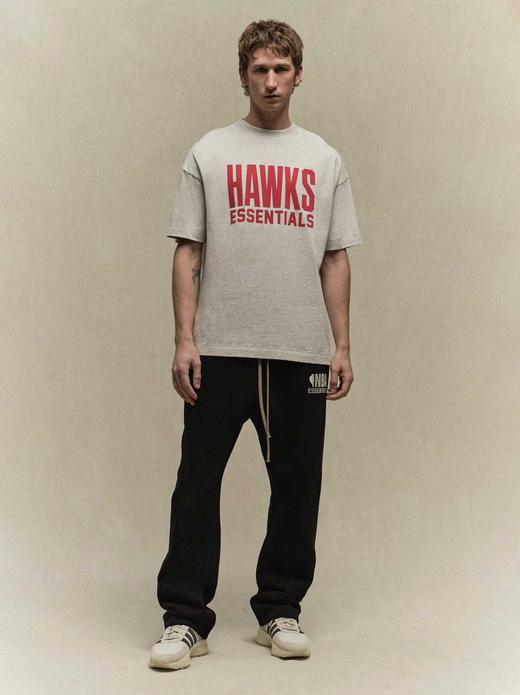 Еssentіals Hawks Teе